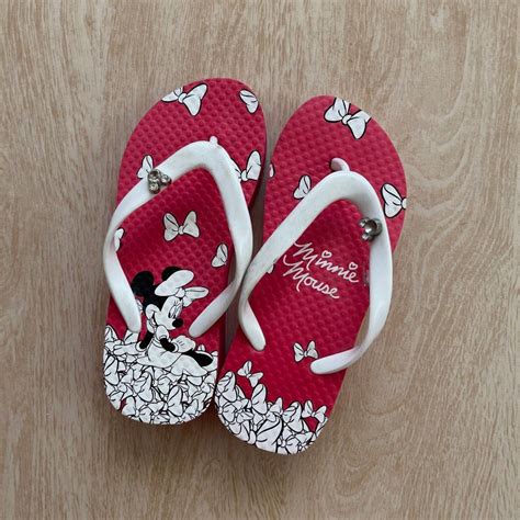 Minnie Mouse Slippers on Carousell