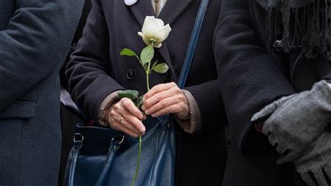 Terrorisme Le Mars Une Journ E Nationale En Hommage Aux Victimes