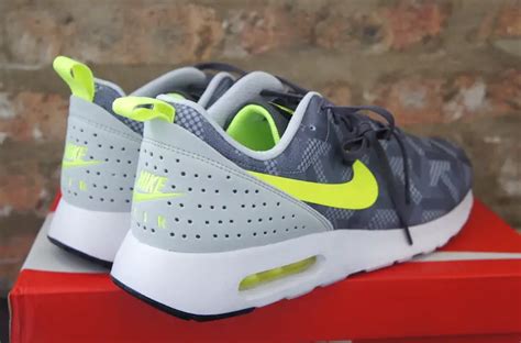 Nike Air Max Tavas Print Grey Neon Soleracks