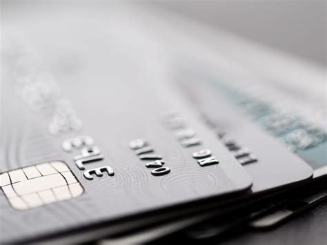 how long to wait before applying for another credit card