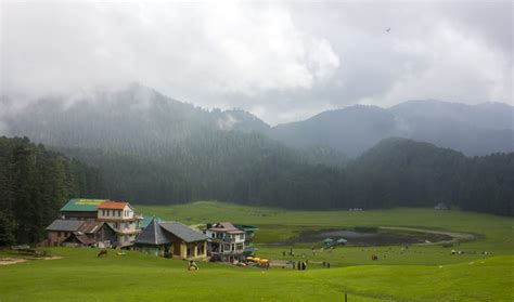 Splendid Dalhousie Khajjiar Tour