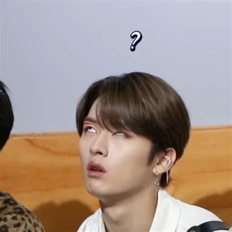 Pin By Hanji On Skz Lee Know Memes Meme Faces Lee Know Funny Faces