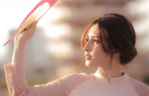 HOT HUTECH Thần thái hút hồn của cô nàng Á khôi HUTECH đến từ Bình Dương Trung Tâm Văn Hóa