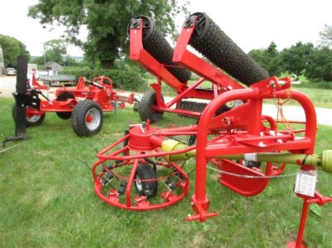 HAYBOB 300 3 Metre Twin Rotor Hay Turner Spreader Hay Tedder Rower