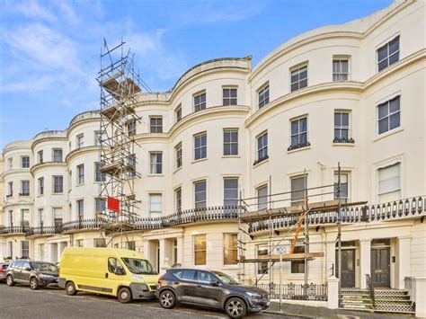 1 Bed Flat For Sale In Lansdowne Place Hove East Sussex Bn3 £425000