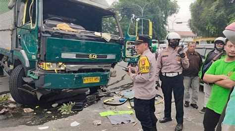 5 Fakta Kecelakaan Di Cipondoh Tangerang Truk Kontainer Tabrak 16