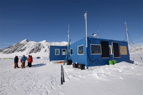 Union Glacier Camp - Antarctic Logistics & Expeditions