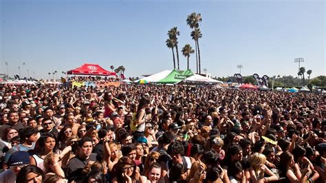 Returning Warped Tour Teases Lineup Announcement For 2025 Festivals