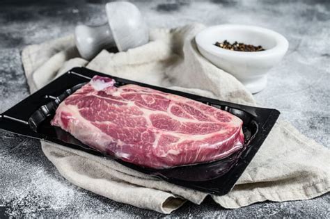 Вакуумная упаковка мяса: на что обращать внимание и сроки хранения