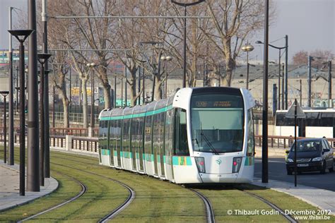 Tram 338 sur la ligne T3b RATP à Ella Fitzgerald Grands Moulins de