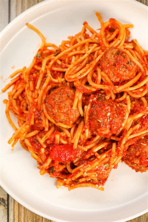 Crock Pot Spaghetti and Meatballs - THIS IS NOT DIET FOOD