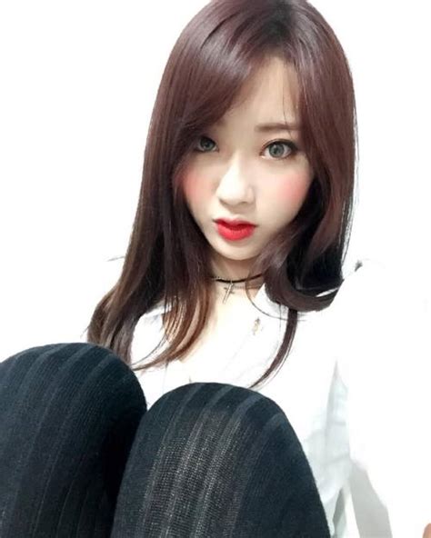 Korean Dreams Girls Kyungri Nine Muses Selca