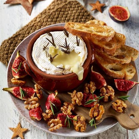 Camembert Al Horno Con Nueces E Higos Receta Camembert Al Horno