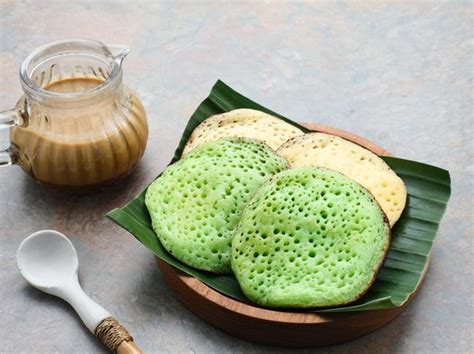 Serabi Bersarang Kue Tradisional Indonesia Yang Delicious