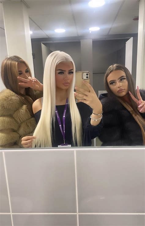 Pick One R Hot Chavs