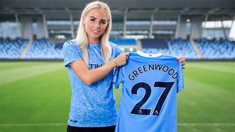 Former Manchester United captain Alex Greenwood joins City on three ...