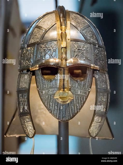 Mészárlás Empirikus Fegyverszünet sutton hoo helmet túlfeszültség ...