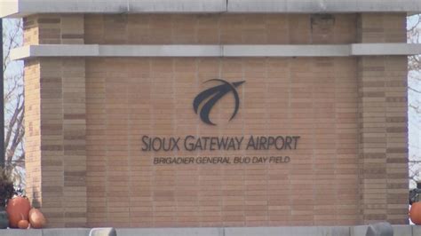 City council accepts proposal for land near Sioux Gateway Airport