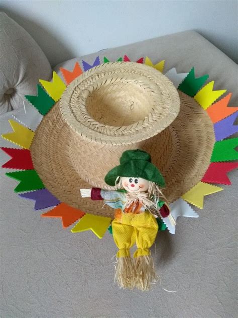 Decoração em chapéu de palha doces para festa junina Castorina Srna