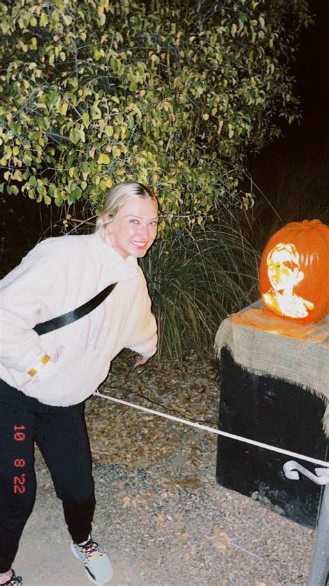 taylor swift pumpkin carving | Taylor swift, Taylor swift quotes, Pumpkin carving