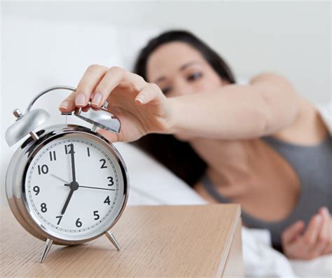 Five Healthy Sleep Habits To Help You Stop Hitting Snooze Tech