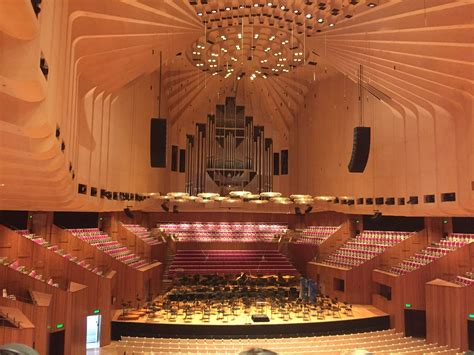 Sydney Opera House concert hall interior. | House, Ópera, Ópera de sydney