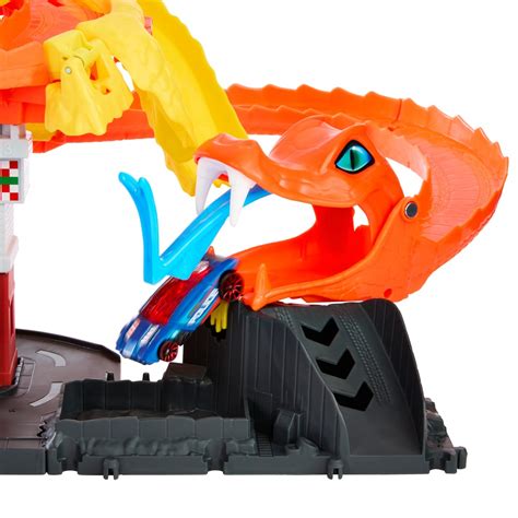 Hot Wheels Circuit Pizzeria Attaquée Par Un Cobra Smyths Toys France