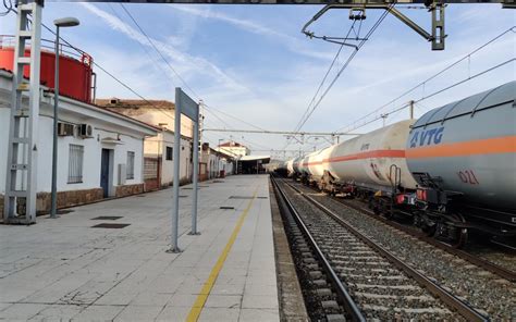 Interrumpida La Circulaci N De Trenes Entre C Rdoba Y Ja N Por El