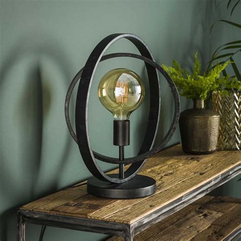 Lampe de table rond en métal torsadé