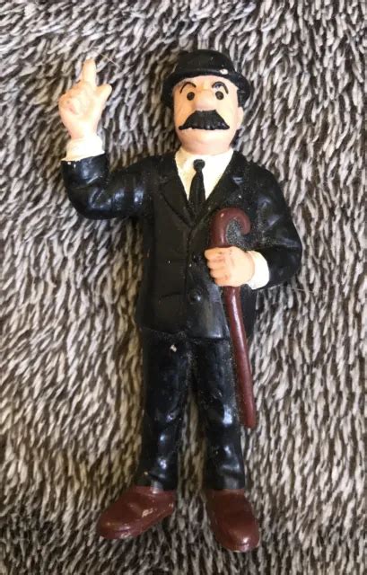 FIGURINE BULLY HERGE Dupont Detective Doigt Leve EUR 5 00 PicClick FR