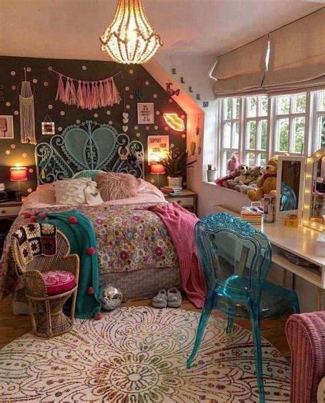 Bohemian Bedroom Decor And Bed Design Ideas Bohemianbedroom Bohemian