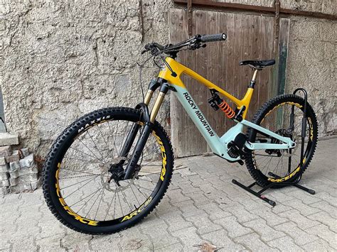 Rocky Mountain Altitude Powerplay Carbon 90 E Bike Größe Xl 2023