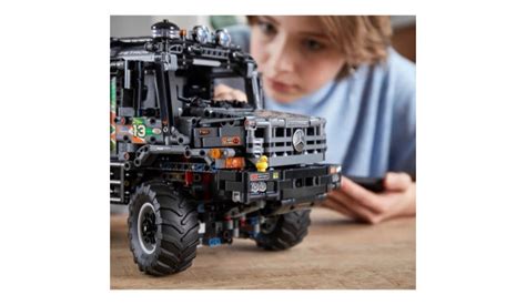 LEGO TECHNIC 42129 MERCEDES BENZ ZETROS TRIAL TRUCK LEGO Photopoint Lv