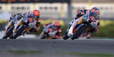 Motogp Enne Della Rookies Cup Muore Dopo Un Incidente In Allenamento