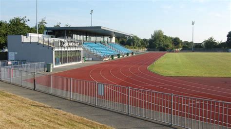 Guernsey Footes Lane Stadium closed for track resurfacing - BBC News