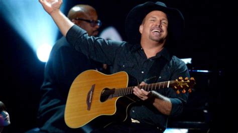 Garth Brooks tour at Allegiant Stadium sells out in 75 minutes