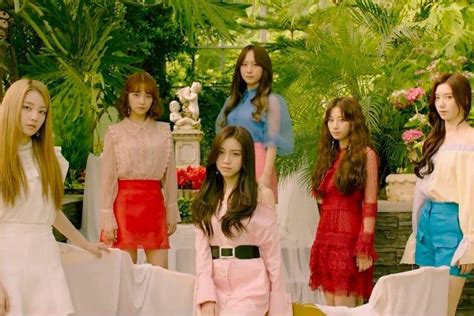 Update Woollims New Girl Group Rocket Punch Introduces Debut Tracks