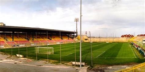 Stadio Ceravolo In Attesa Dellinizio Dei Lavori Il Comune Di