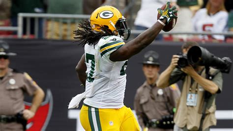 Nfc North Roundup Packers Defeat Bucs Clinch Playoffs