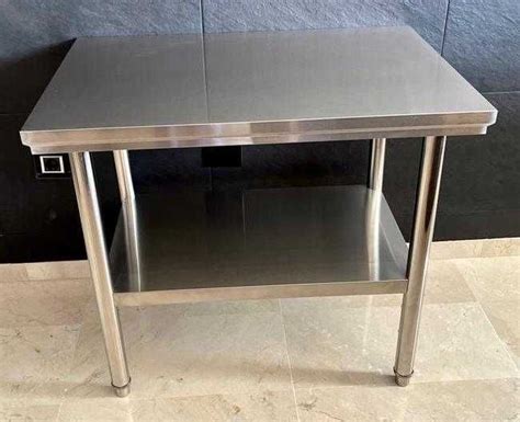 Mesa de trabalho em aço inox 90 x 60 cm Gouveia OLX Portugal