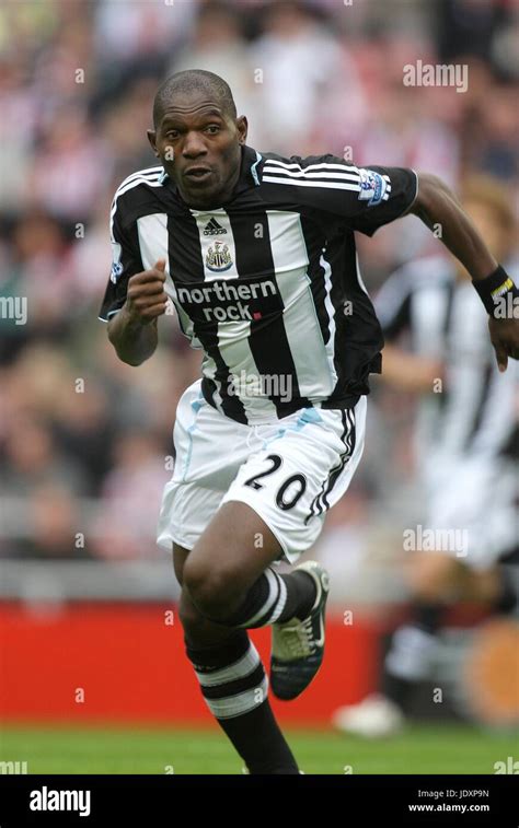 GEREMI NEWCASTLE UNITED FC STADIUM OF LIGHT SUNDERLAND ENGLAND 25 ...