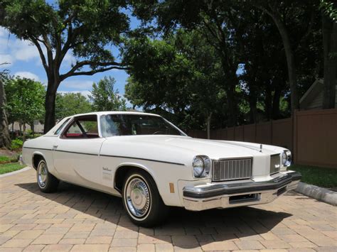 1975 Oldsmobile Cutlass Primo Classics International LLC