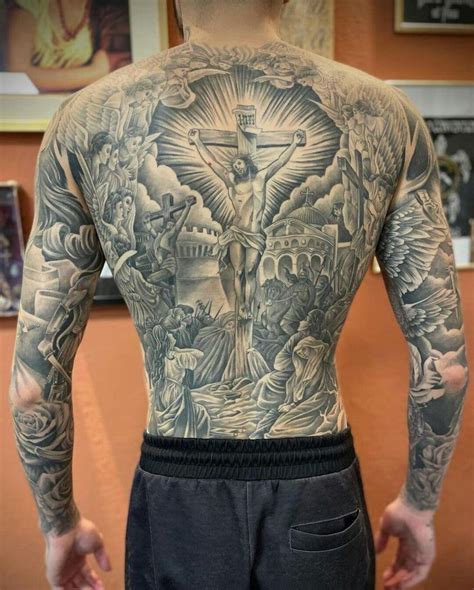 Pin on ambitiösa idéer Back tattoos for guys Full back tattoos