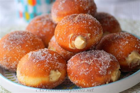 Beignets italiens à la crème pâtissière bomboloni