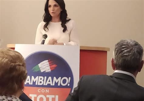 Arrestata Gina Cetrone Ex Consigliere Regionale Del Pdl Nel Lazio