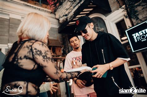 P Hot At Susie Q Siam Nite