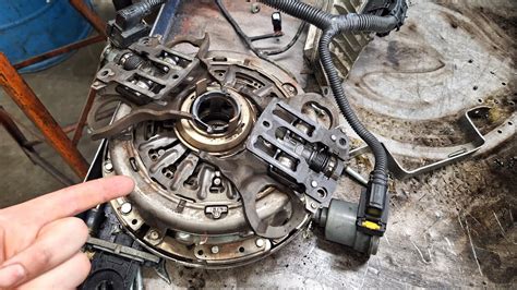 How A DPS6 Transmission Works Ford Focus Fiesta Dual Clutch