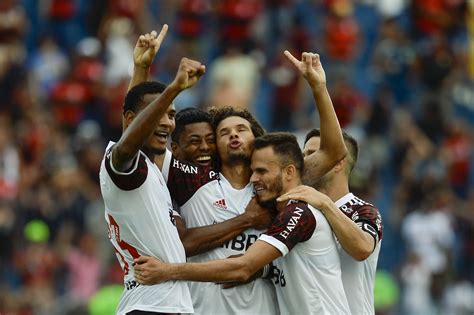 Flamengo Vira Contra Madureira E Pressiona O Fluminense Pela Liderança