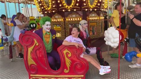 Joker Harley Ride The Carousel At Movie World Youtube