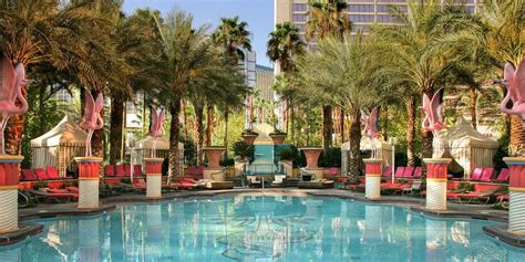 Flamingo Bunk Bed Suite | Flamingo Hotel and Casino, Las Vegas